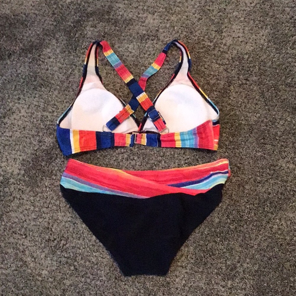 Colorful bikini *never worn* - Picture 2 of 3